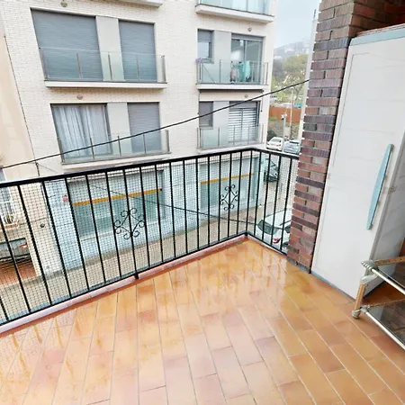 3 Ch Centre Plages A Pied Balcon 2 Sdb * Roses